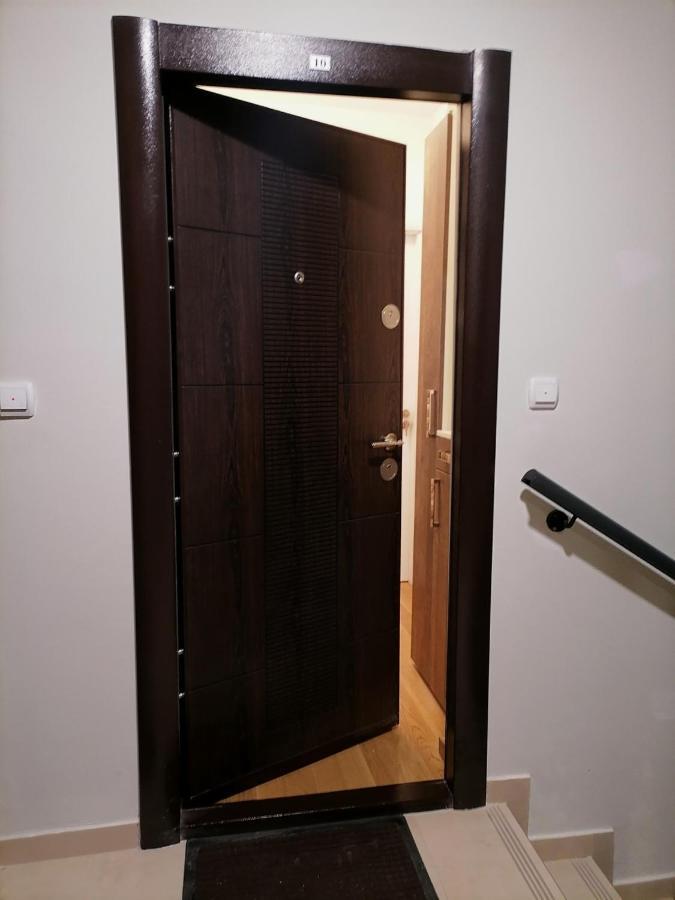 Apartman Ana Nis Ngoại thất bức ảnh